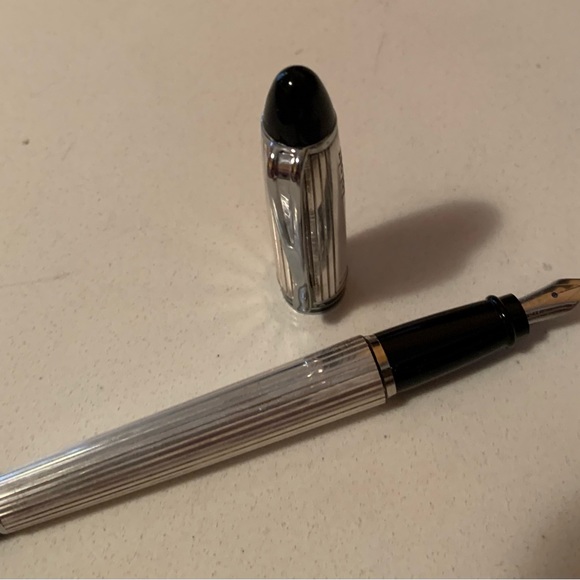 Aurora Ipsilon Sterling Silver Gountain Pen -IB02844 Mase in Italy - Picture 5 of 14